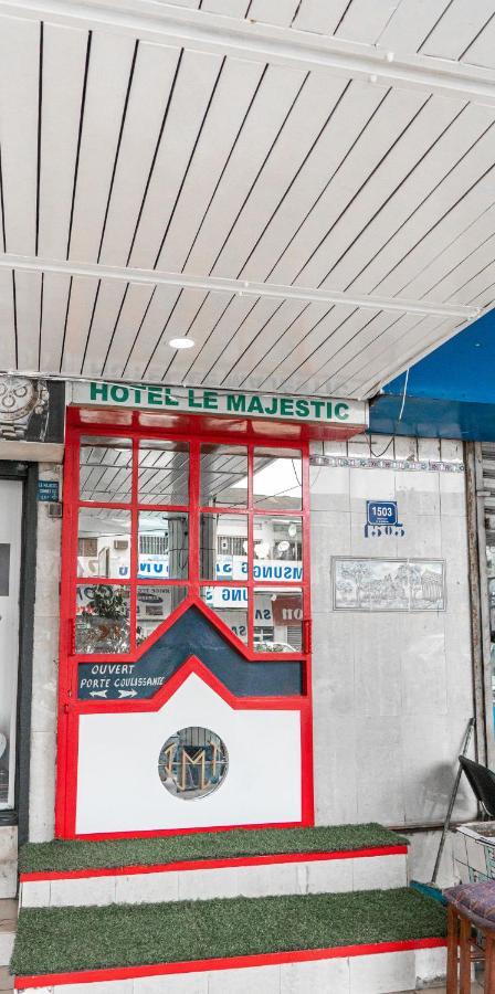 Hotel Le Majestic 杜阿拉 外观 照片